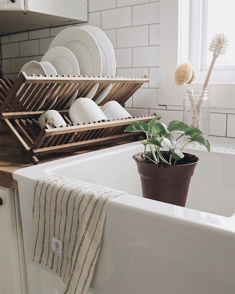 10 Sustainable Instagram Accounts We Love