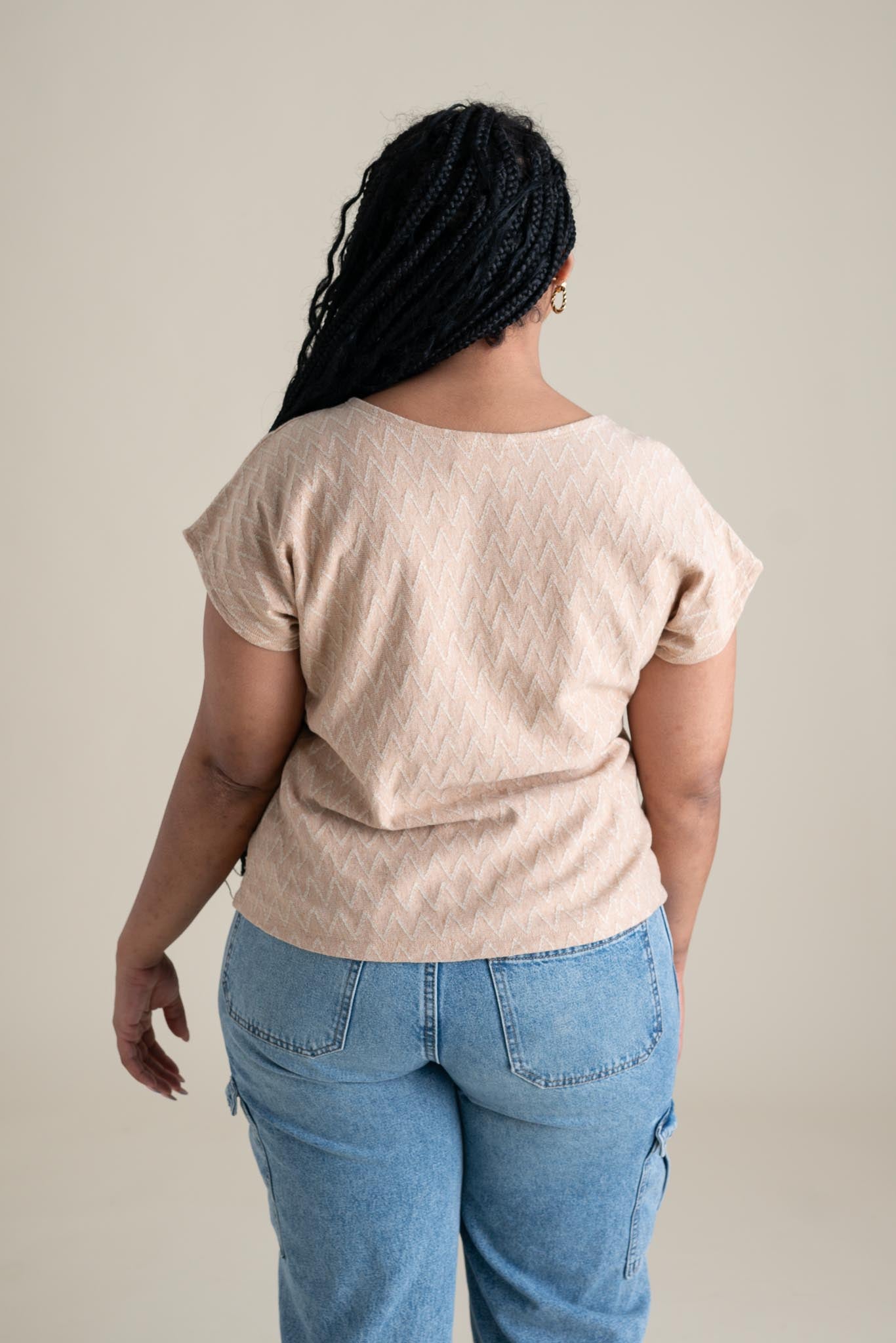 Asia is wearing a size M.