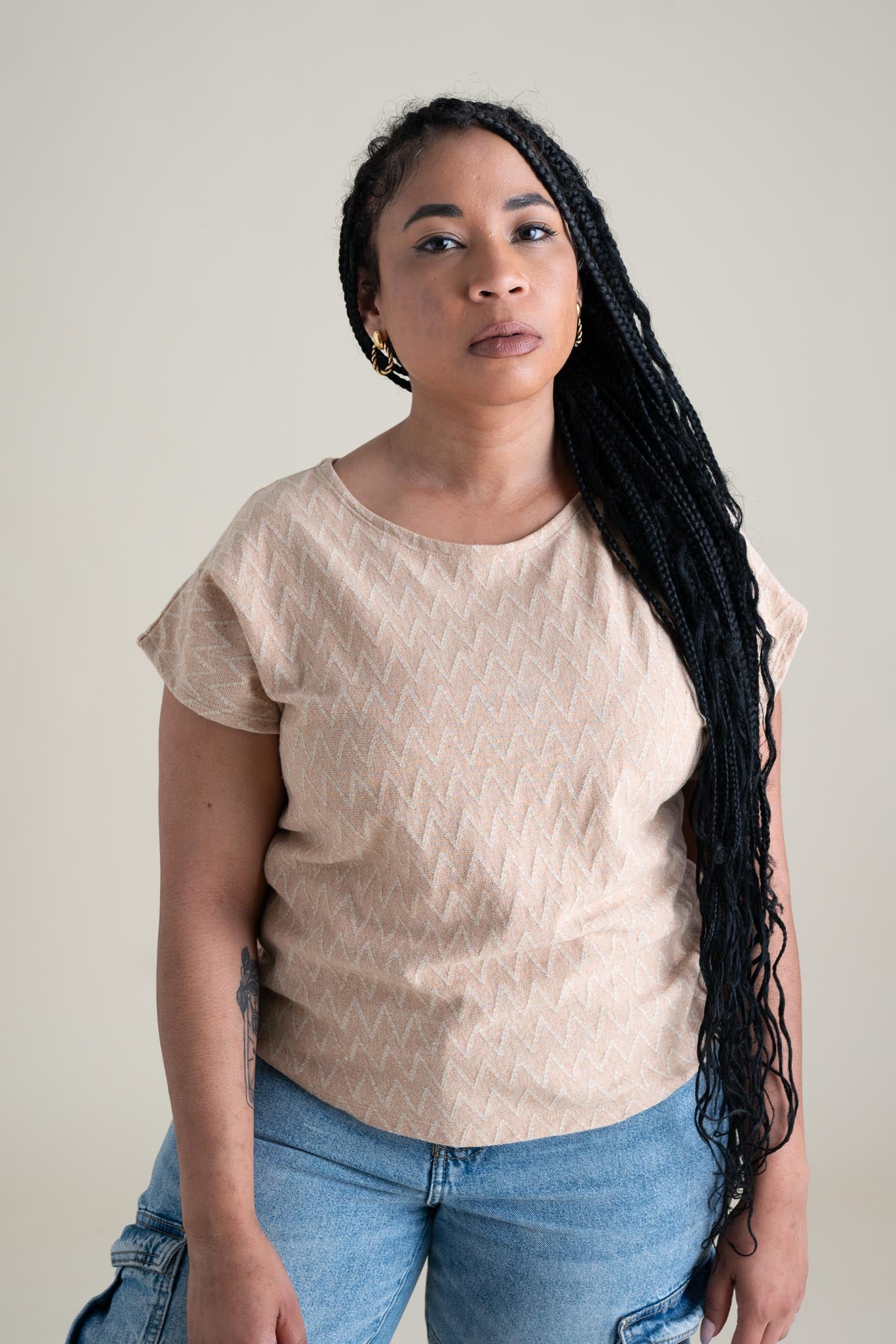 Asia is wearing a size M.