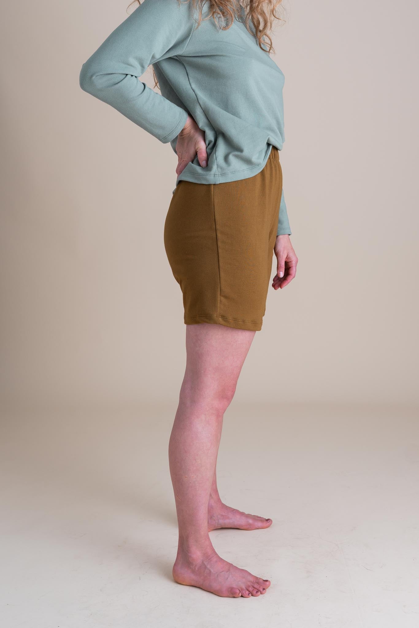 Jayne Shorts in Almond