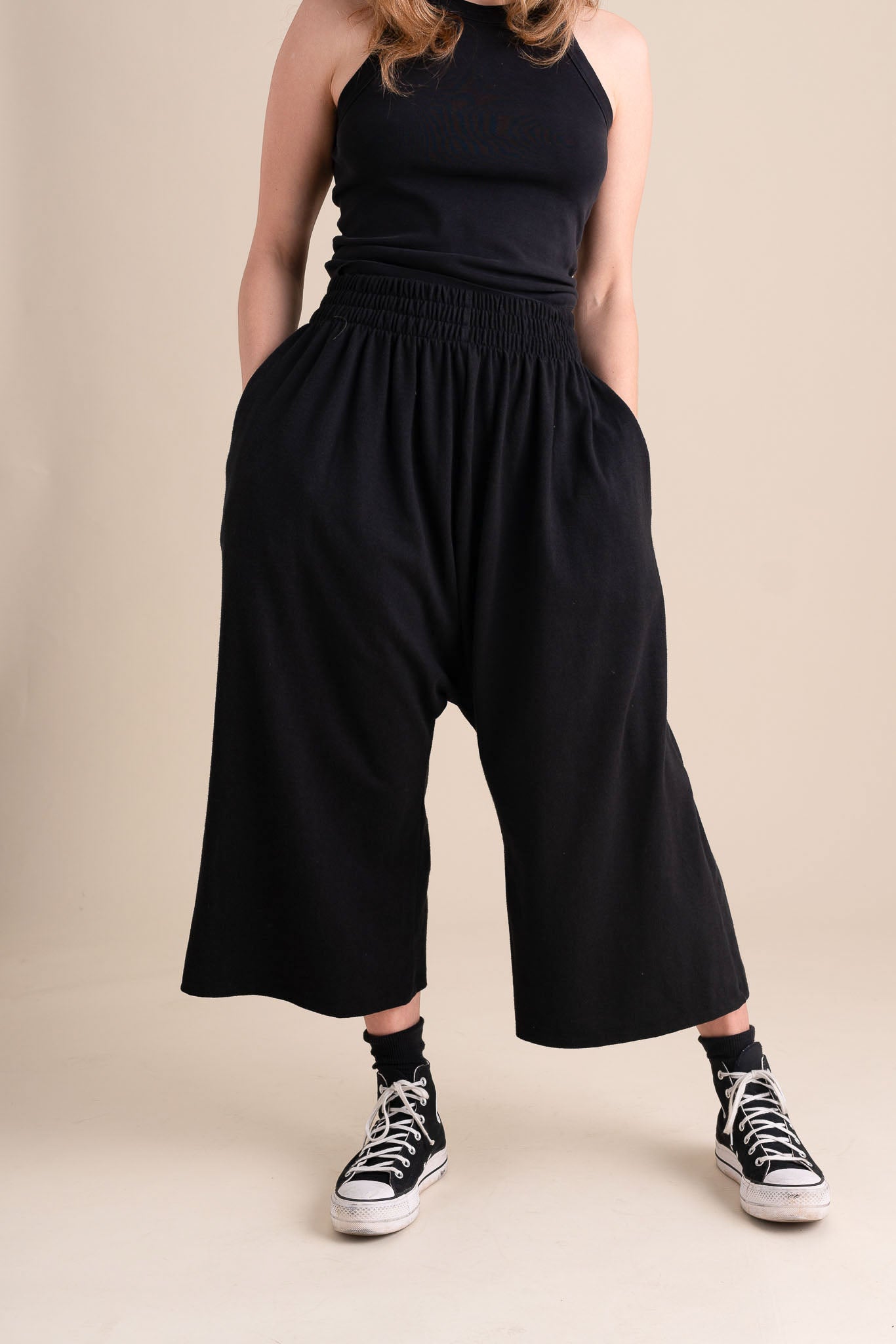 Audra is wearing a size L - Cropped.