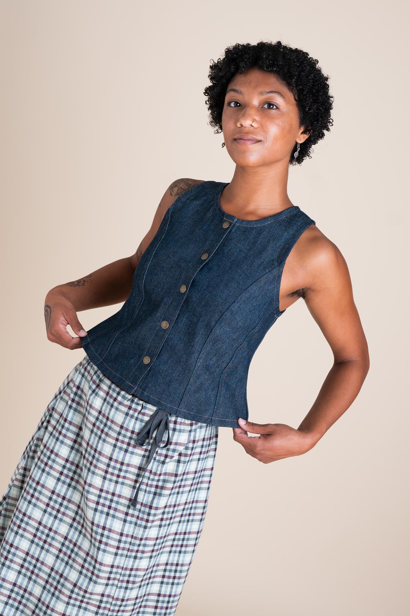 Britney is wearing a size XS.