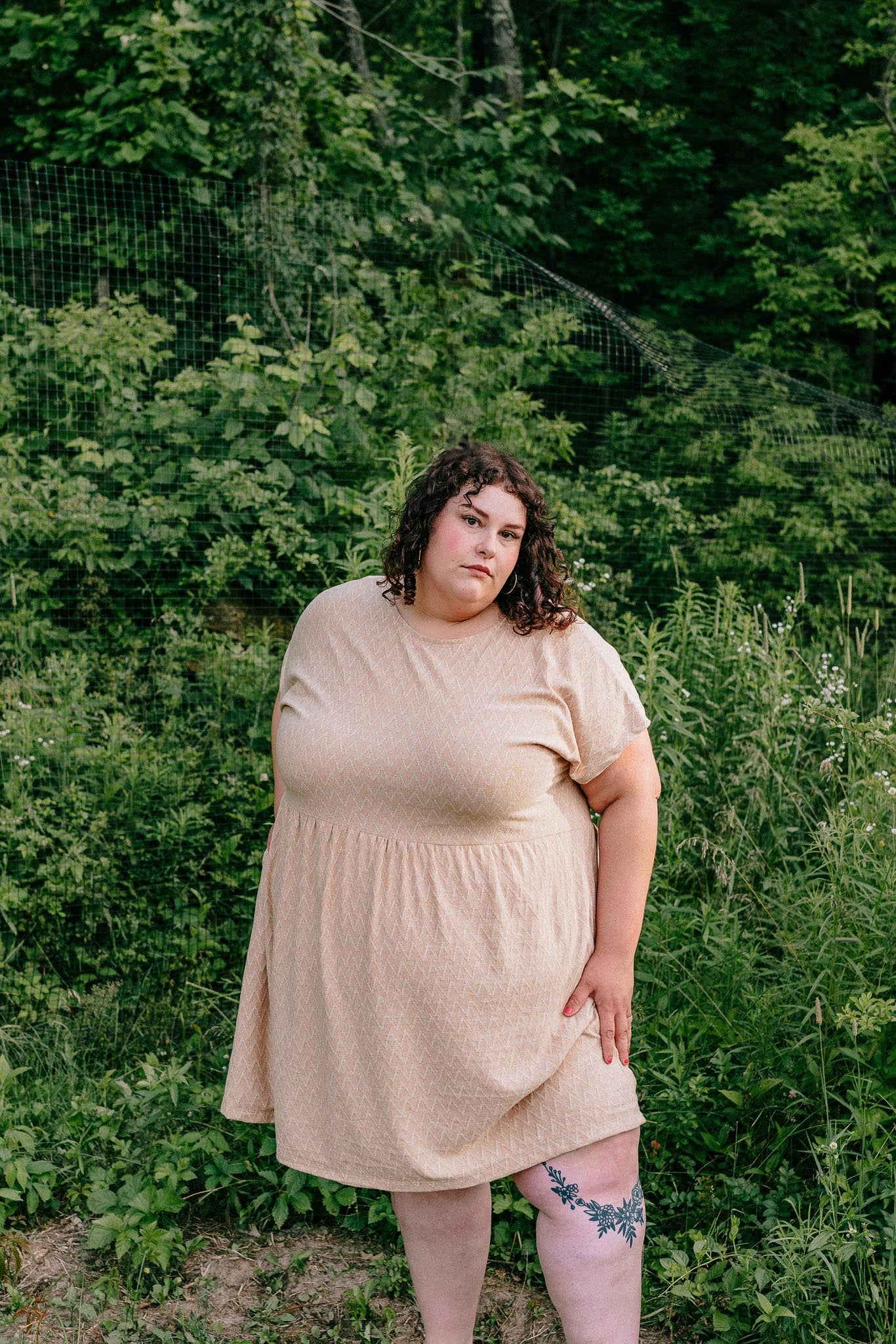 Francie is wearing a size 4X.