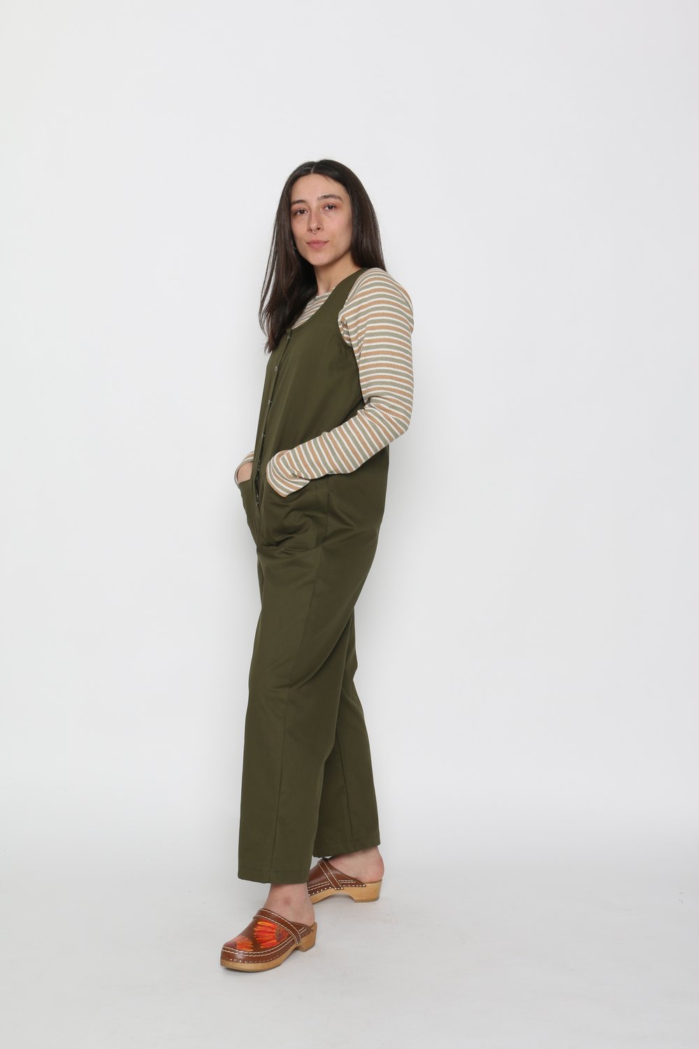 Eryn is wearing a size L jumpsuit.