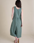 Hannah is wearing a size S.