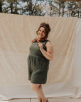 Amber is wearing a size M. Amber's measurements are: Height 5'7" | Bust 49" | Waist 47" | Hip 53"