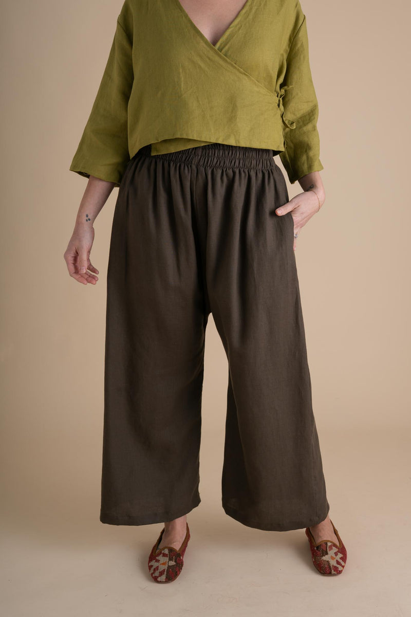 Weekend Pants in Lichen – Conscious Clothing