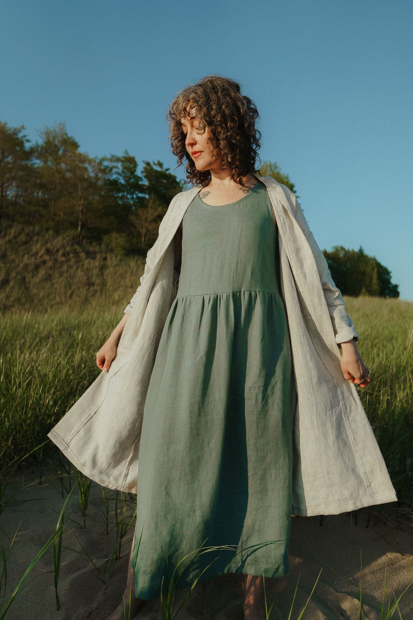 Courtney is wearing a size S/M