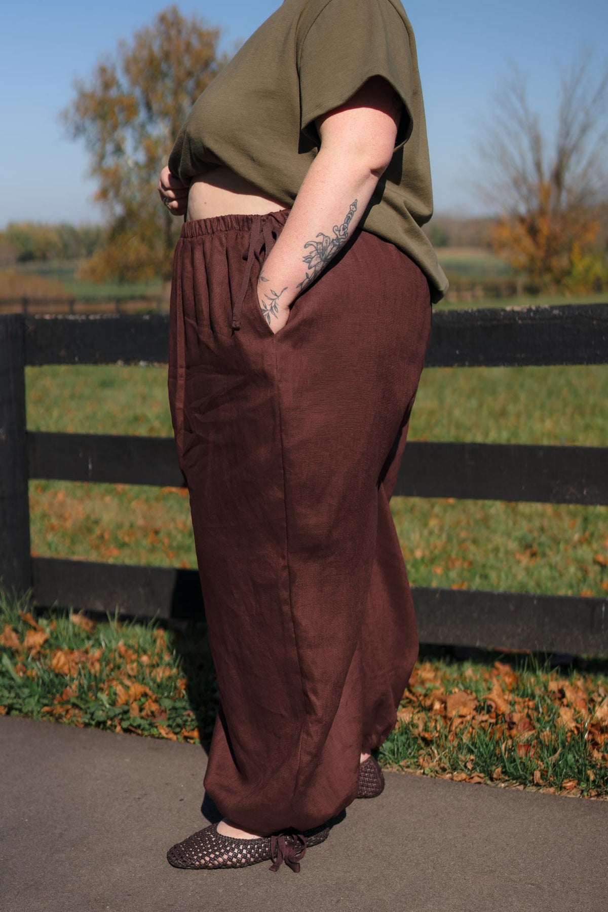 Vesper Pants in Mulberry