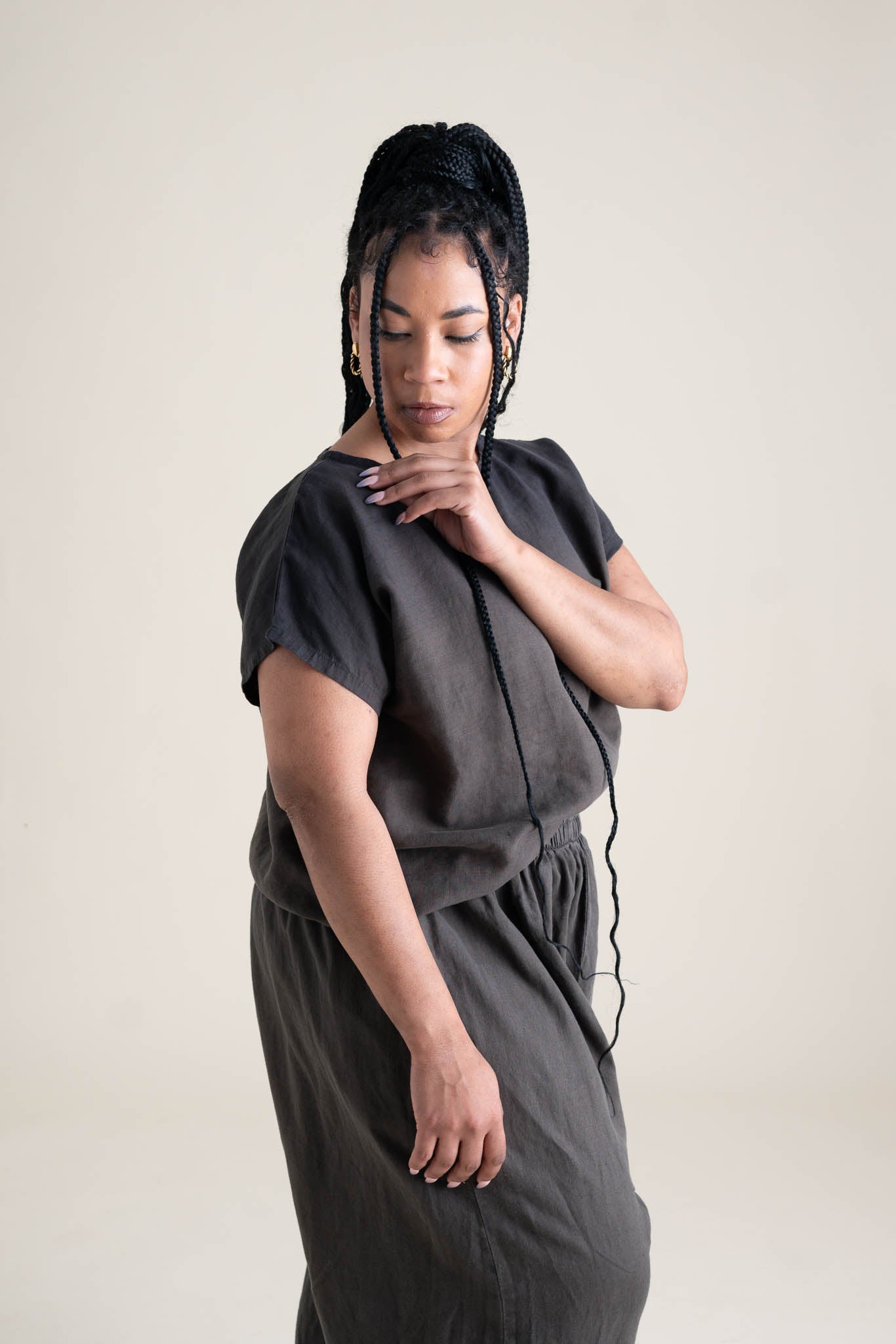 Asia is wearing a size M.