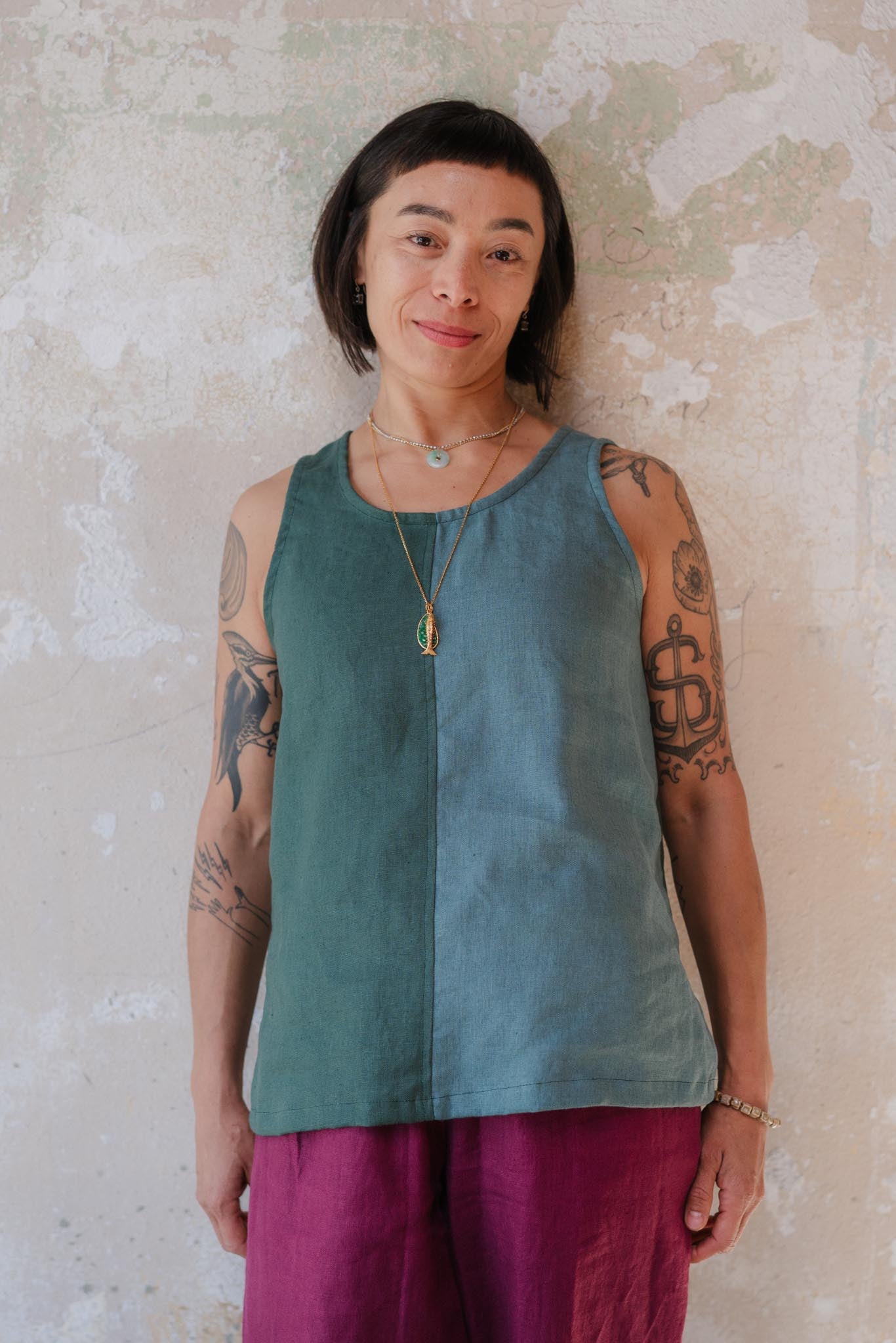 Christa is wearing a size S Hip Length.