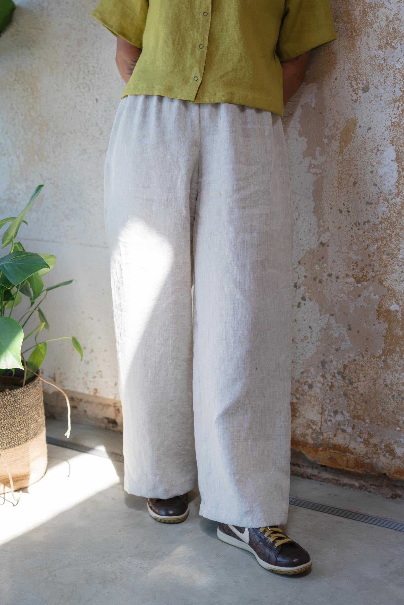 Christa is wearing a size M 29"