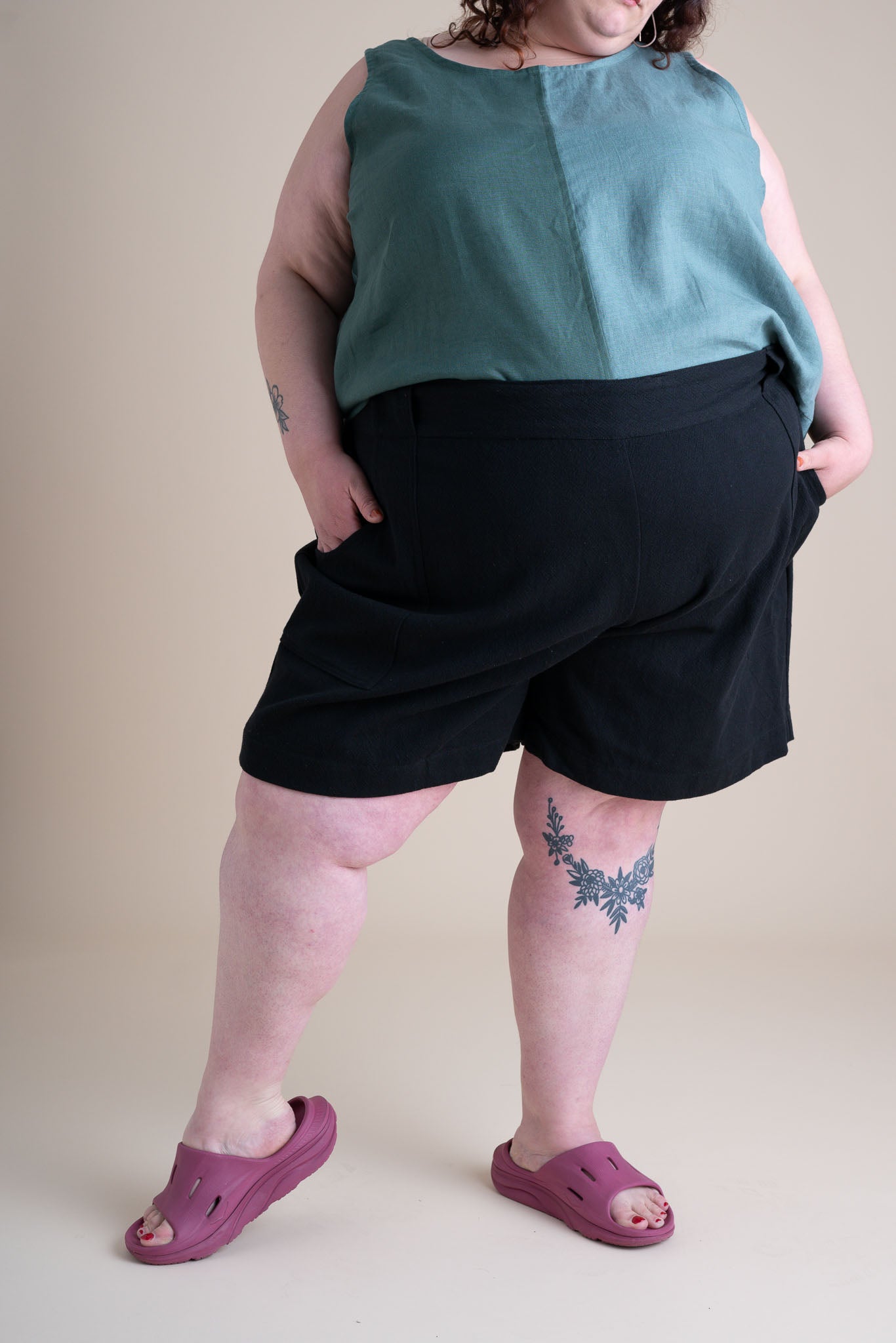Francie is wearing a size 4X.