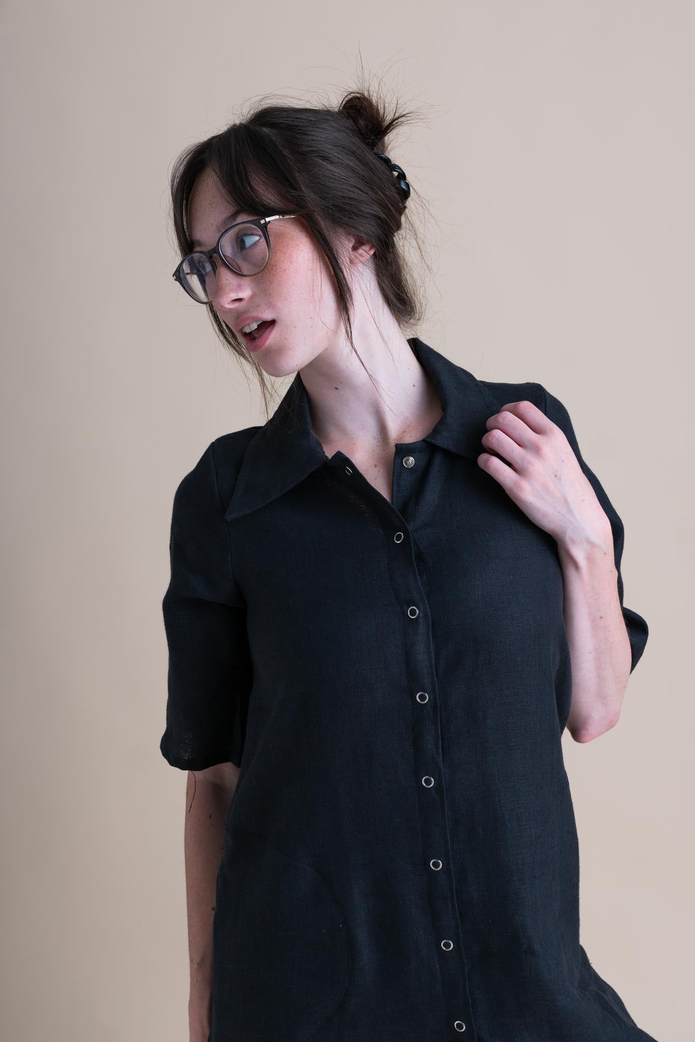 Hannah is wearing a size XS.