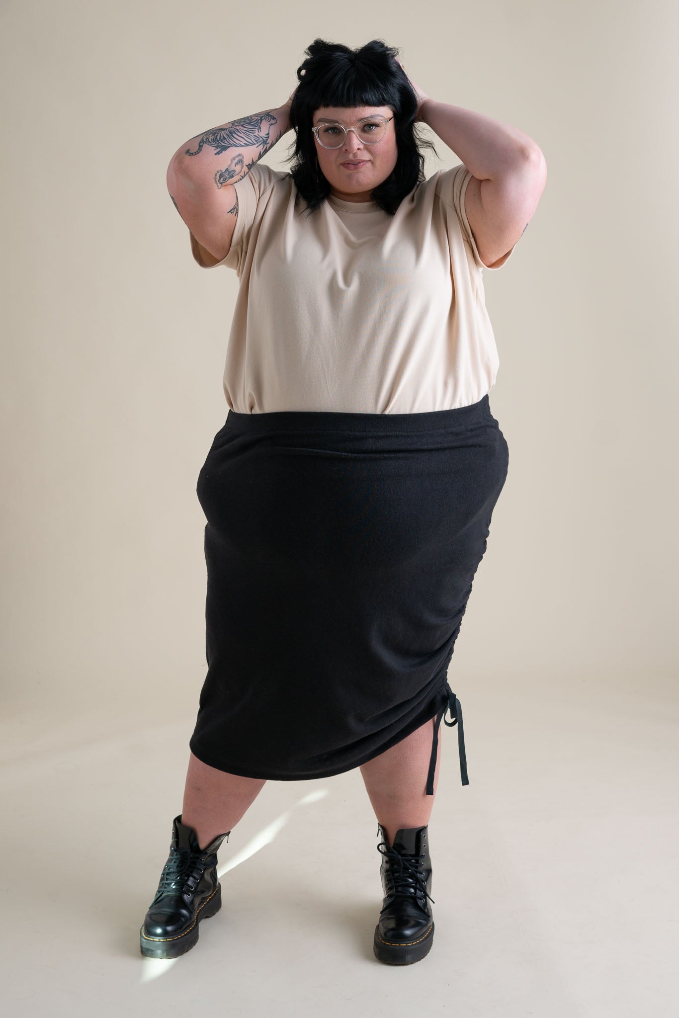 Jackie is wearing a size 4X.