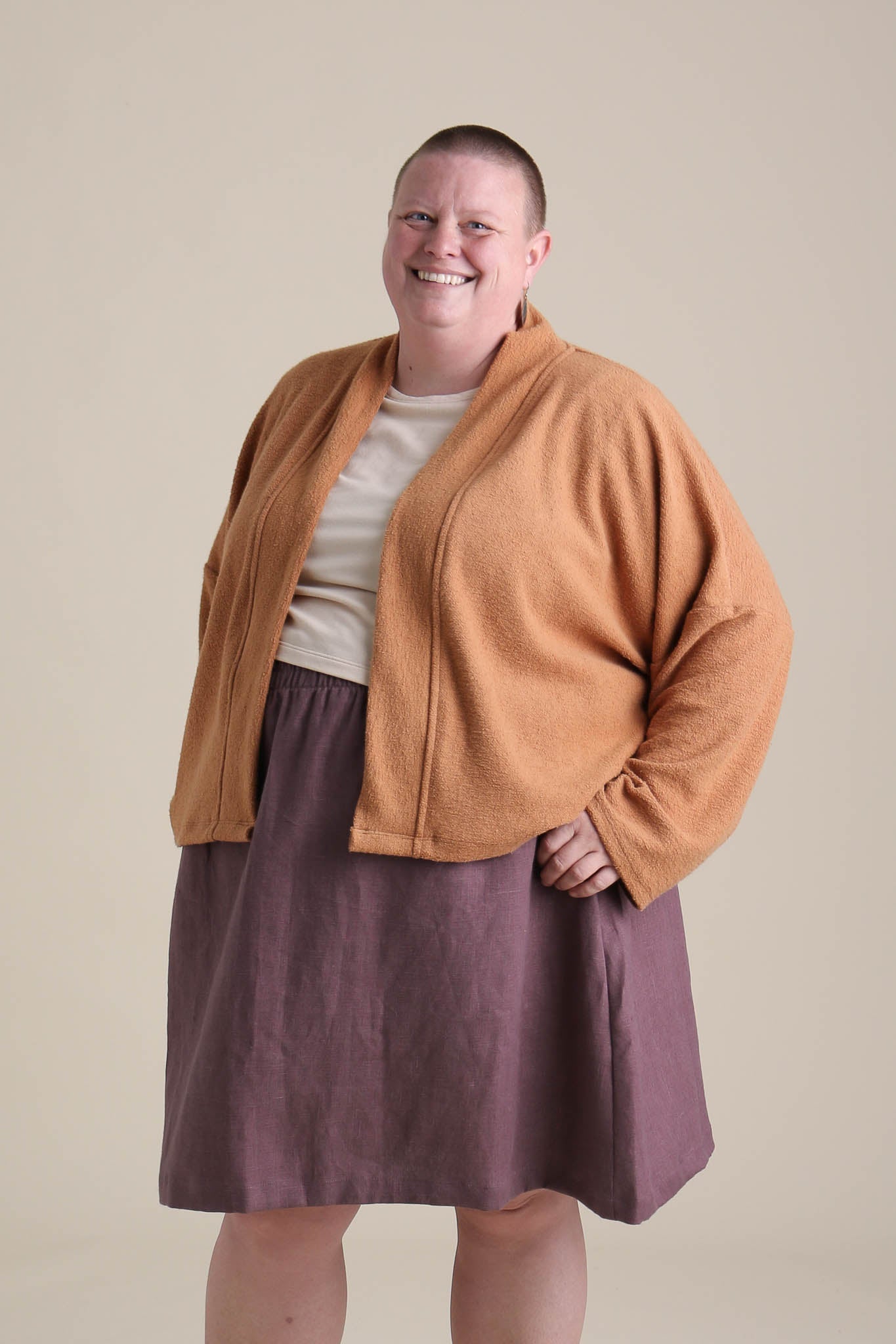Katie is wearing a size 3X.
