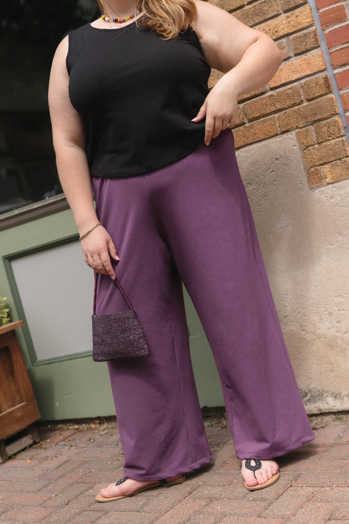Lylee is wearing a size 3 30"