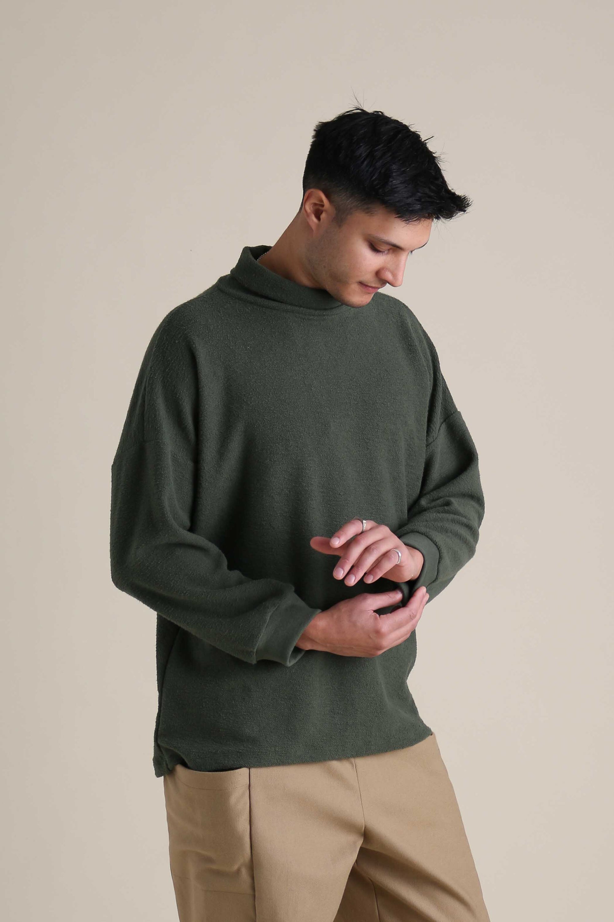 Matt is wearing a size L.