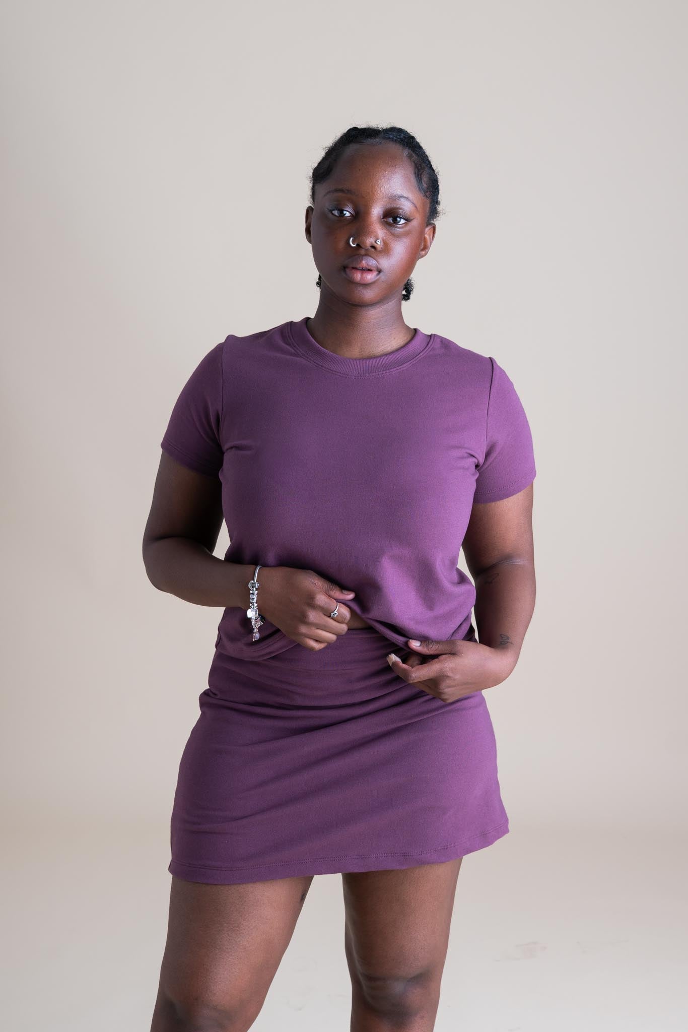 Ziya is wearing a size S.
