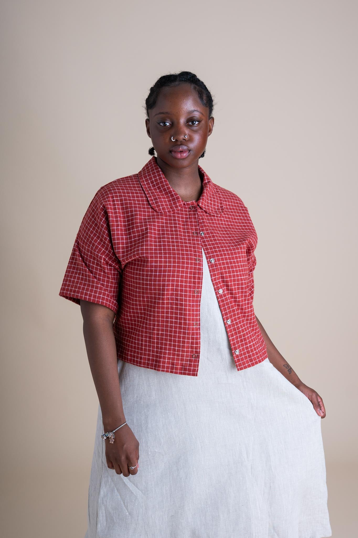 Ziya is wearing a size S.